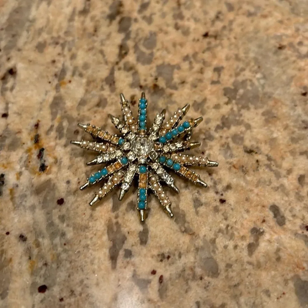 Gorgeous woman's pendant